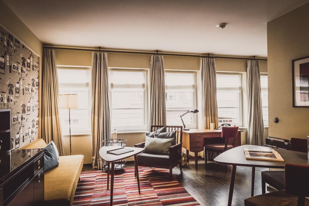 Henri Hotel Hamburg Downtown Bagian luar foto