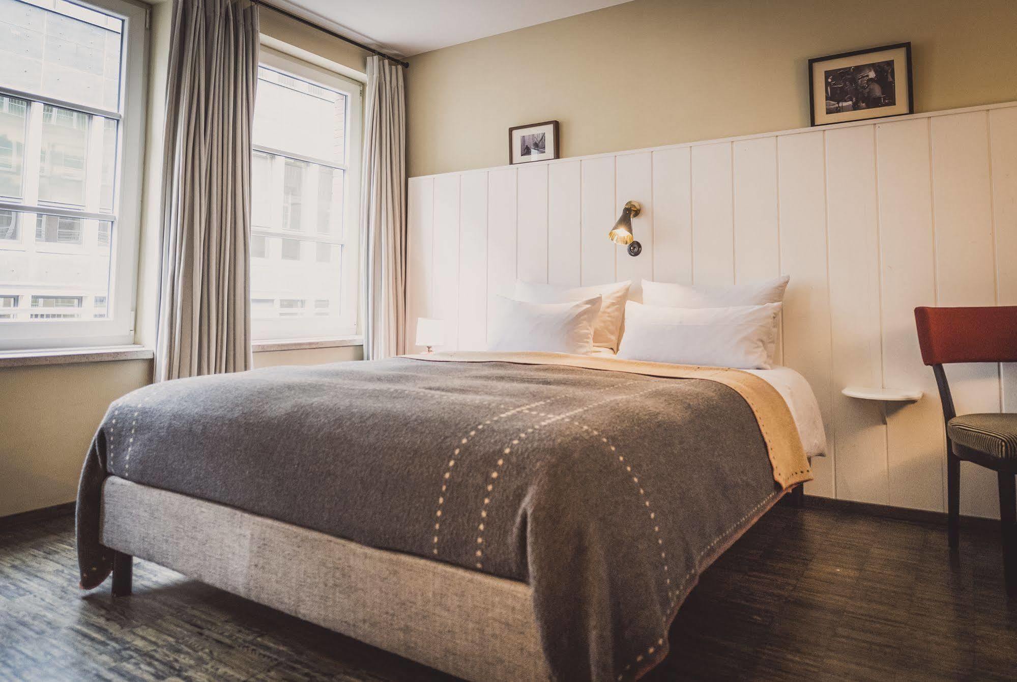 Henri Hotel Hamburg Downtown Bagian luar foto